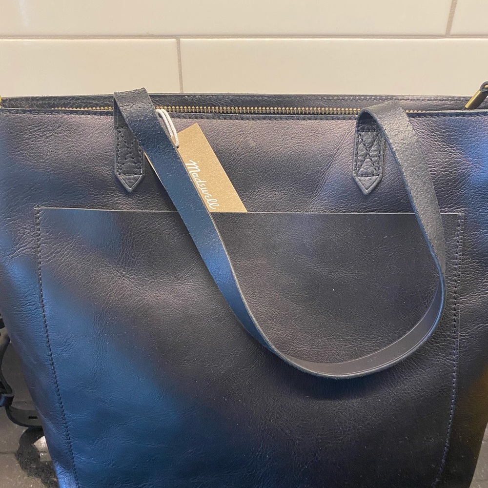 New with tags Madewell black bag